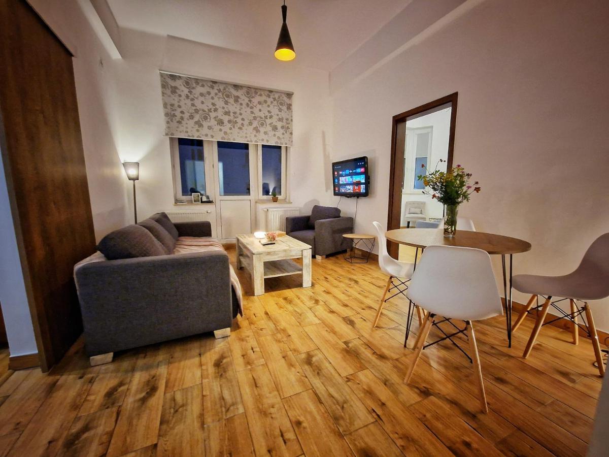 Beatrice Apartment *